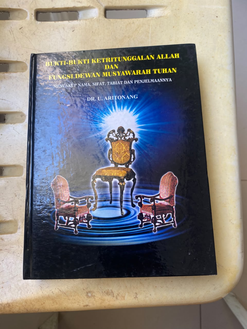 Bukti-Bukti Ketritunggalan Allah Dan Fungsi Dewan Musyawarah Tuhan