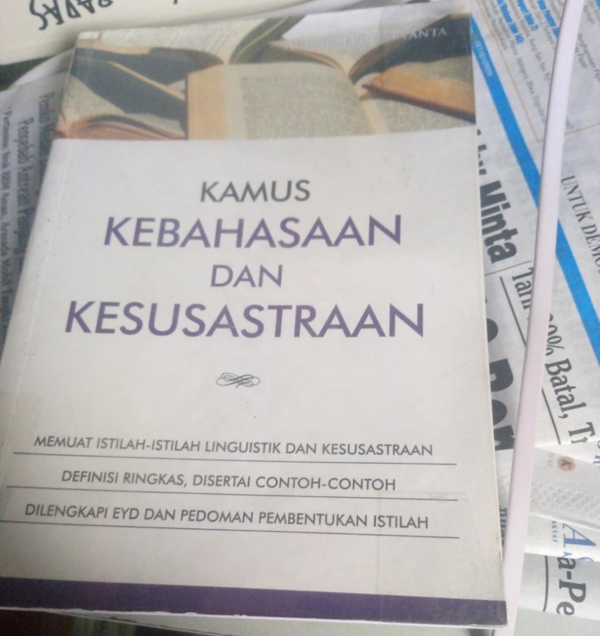 Kamus Kebahasaan Dan Kesusantraan