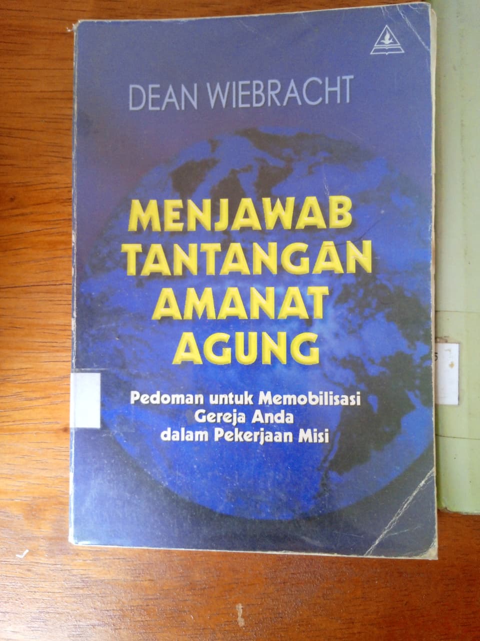 Menjawab Tantangan Amanat Agung