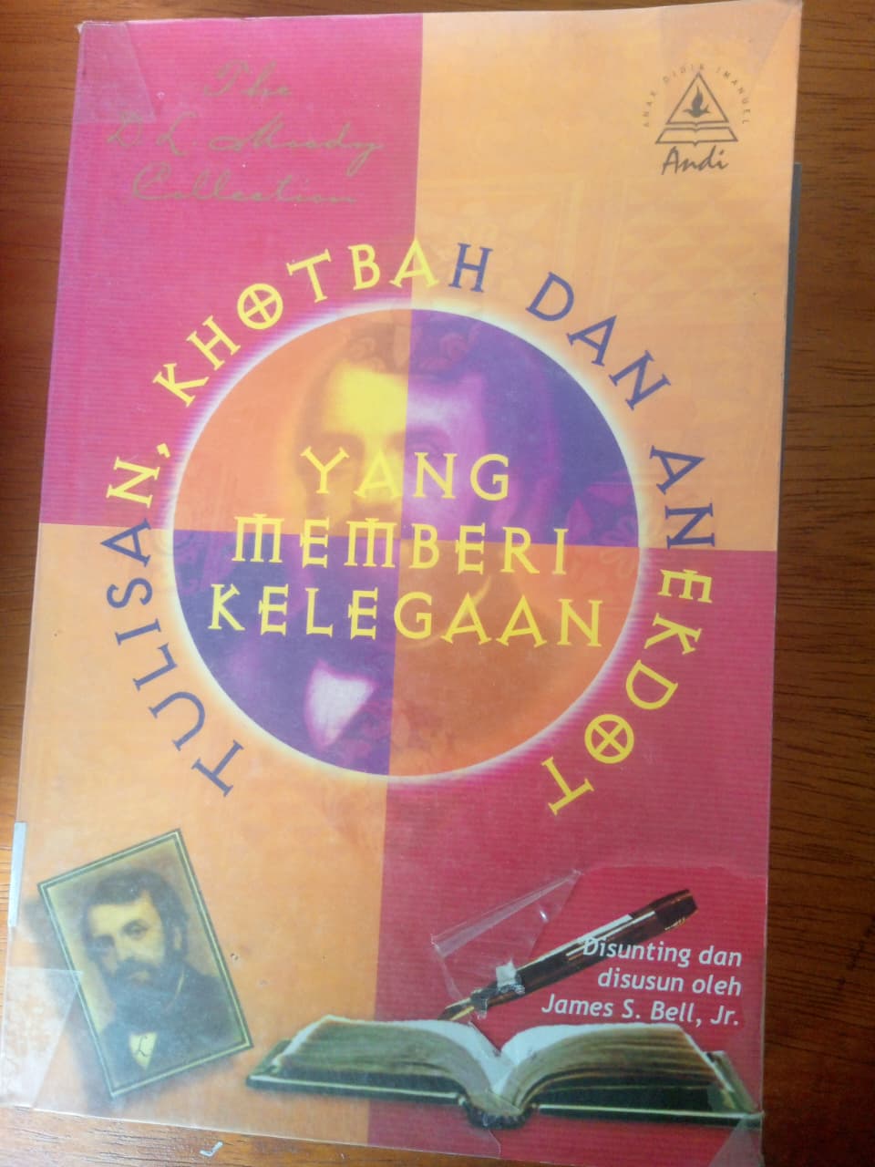 Tulisan Khotbah Dan Anekdot Yang Memberi Kelegaan